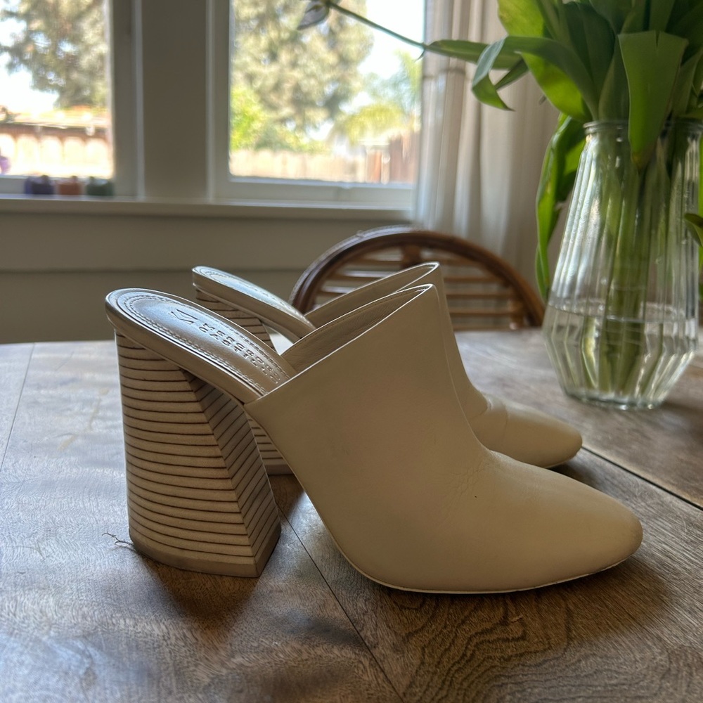 MERCEDES CASTILLO Cream Leather Block Heel Mules